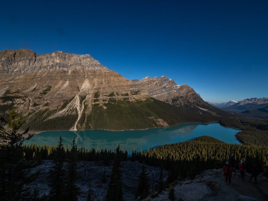 Dirndl-Schleife: Die Bedeutung der Schleife und ihre Botschaft